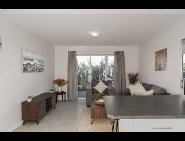 2 BEDROOM DUPLEX FOR SALE IN STRATFORD GREEN